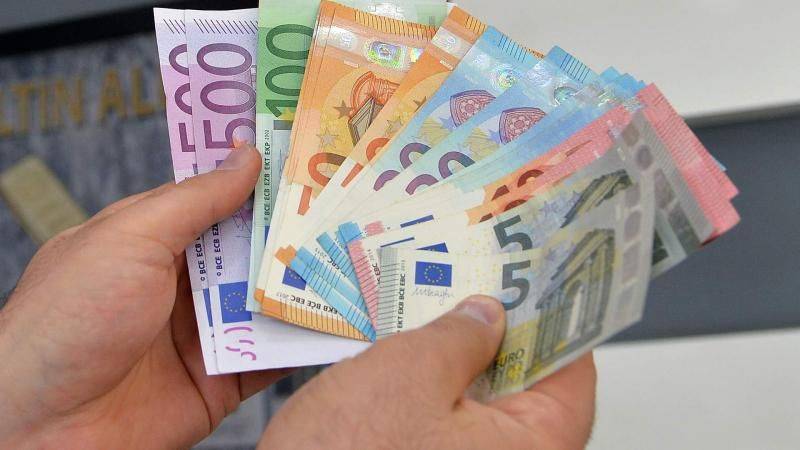 ЕЦБ работает над выпуском новых банкнот евро