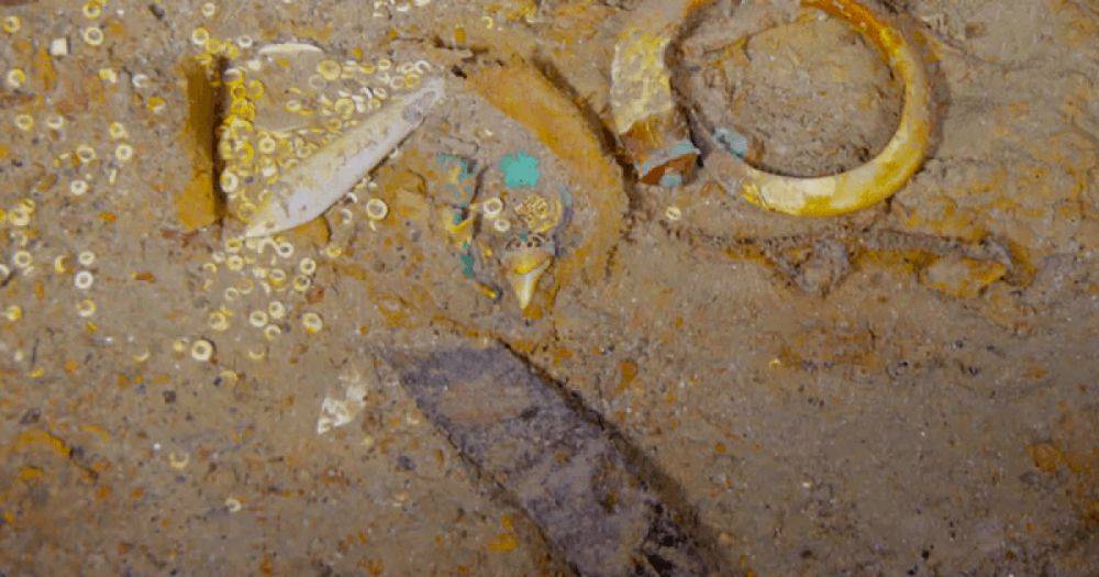 "Сердце океана" из "Титаника". Найдено драгоценное украшение, затерянное более века назад (фото)