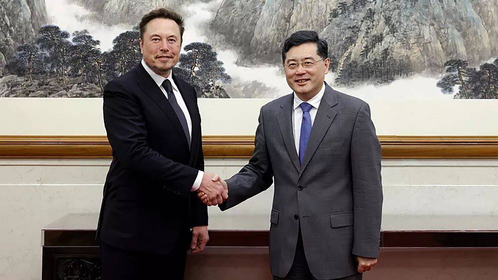 Илон Маск напрямую общается с китайскими министрами