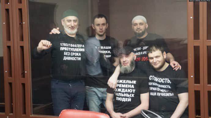 Российский суд приговорил к 12 и 17 годам тюрьмы 4 фигурантов дела "Хизб ут-Тахрир"