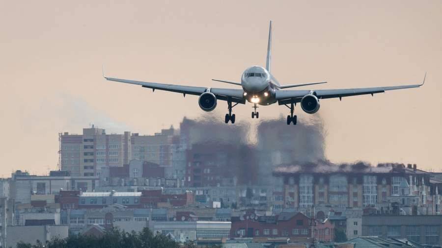 Махнули крылом: авиакомпании начали отменять рейсы по РФ из-за сокращения субсидий