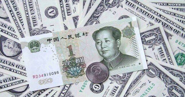 Военизированный доллар против глобального юаня: противостояние валют в 2023 году