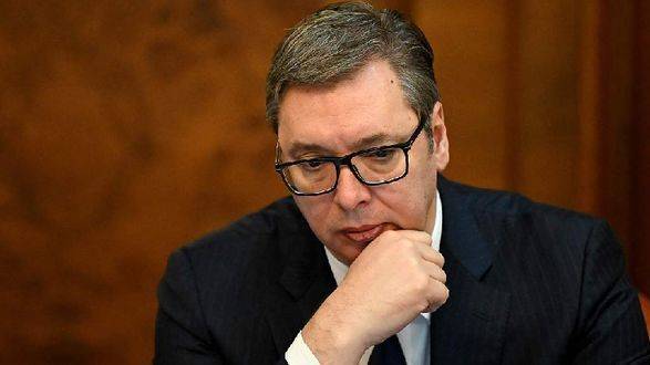 Президент Сербии пообещал "разоружить" страну после массовых расстрелов