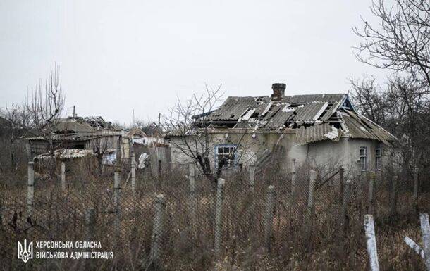 РФ обстреляла село в Херсонской области: ранены шесть человек, среди них ребенок