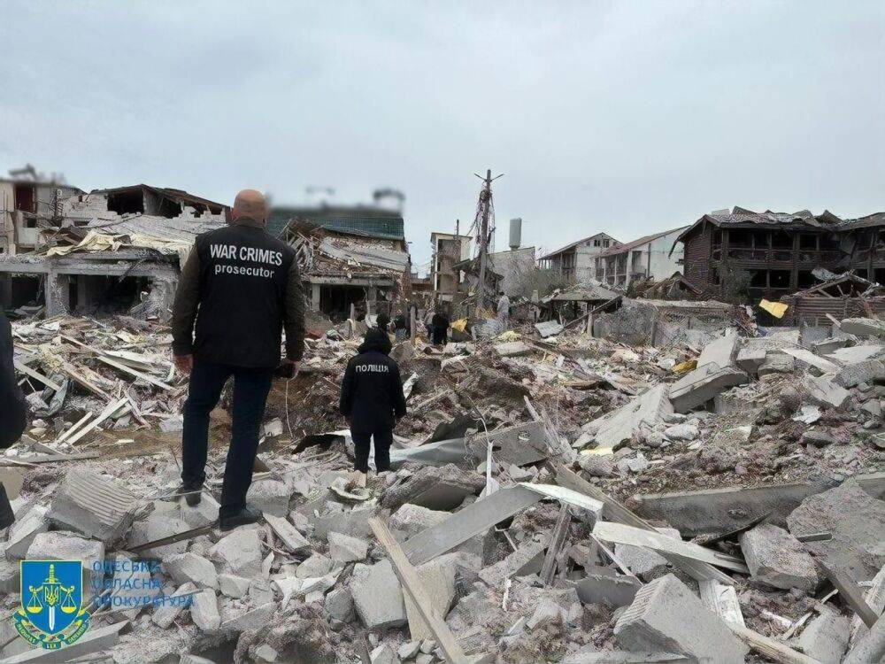 В результате ракетных ударов РФ полностью разрушена база отдыха в Одесской области, еще пять получили повреждения – прокуратура