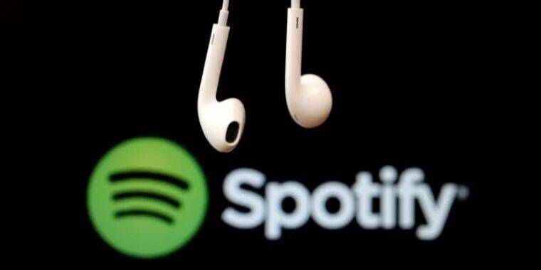 Накручивали прослушивания. Spotify удалил десятки тысяч песен, которые были написаны искусственным интеллектом