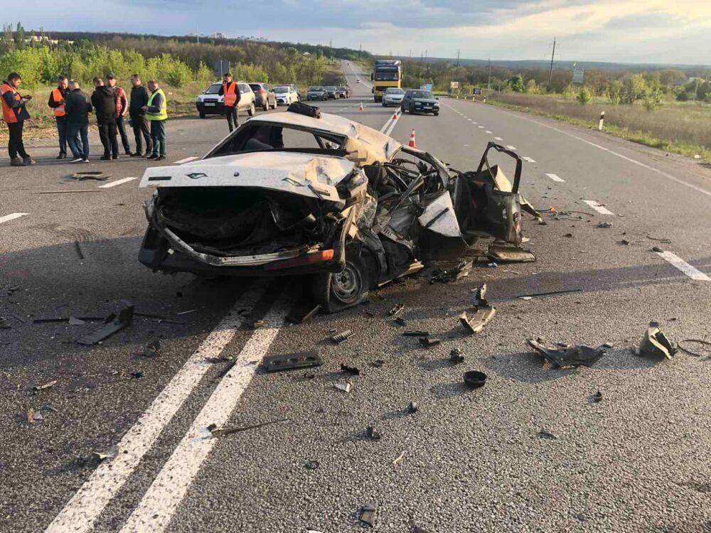 33-летний водитель погиб, пять человек в больнице: авария на Окружной Харькова