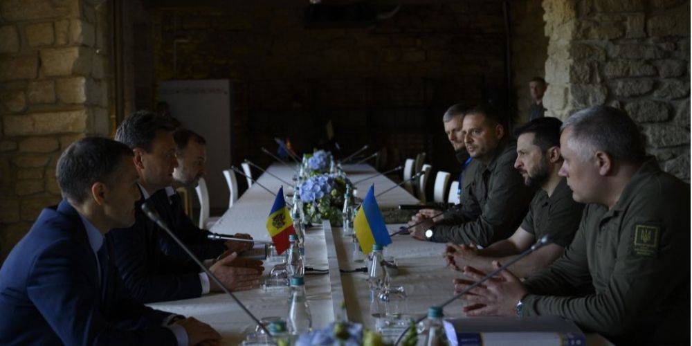 Визит на саммит в Молдову: Зеленский назвал три необходимых шага Европы, чтобы помочь Украине победить в войне