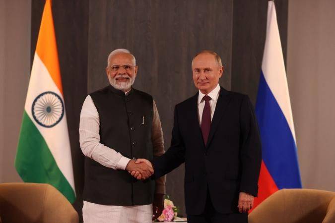 Россия не может вывести из Индии доходы от продажи нефти на миллиарды долларов — Bloomberg