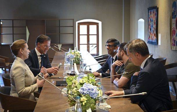 Коалиция истребителей: Зеленский провел встречу с премьерами шести стран