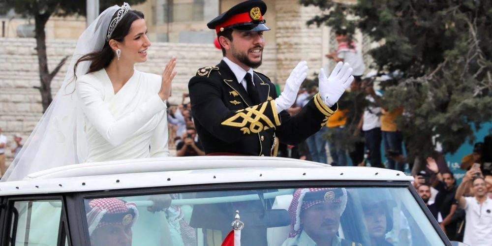 Джилл Байден и королева Максима cреди гостей. Наследный принц Иордании Хусейн женился на возлюбленной Раджве Аль-Саиф
