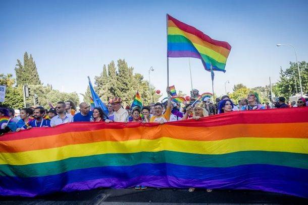 В гей-параде в Иерусалиме приняли участия более 30.000 человек