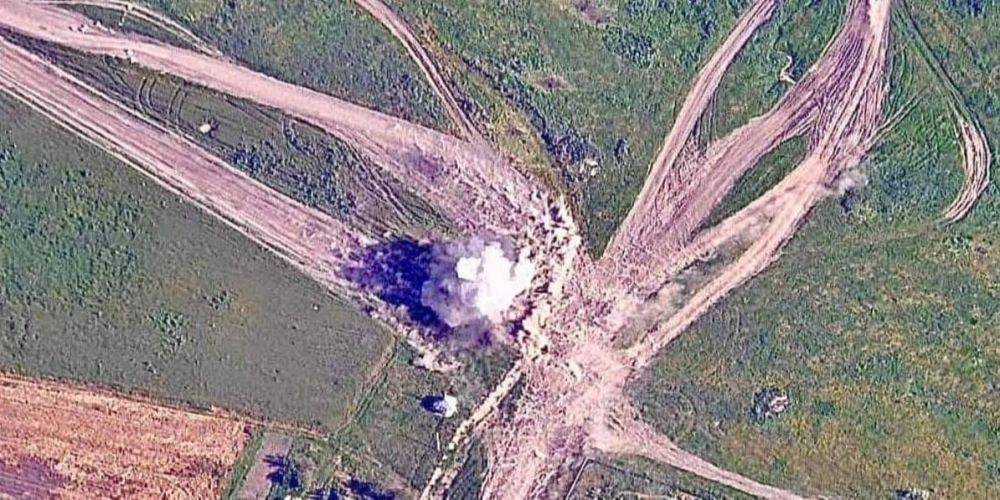 Украинские военные уничтожили российскую тяжелую огнеметную систему ТОС-1 Солнцепек — видео