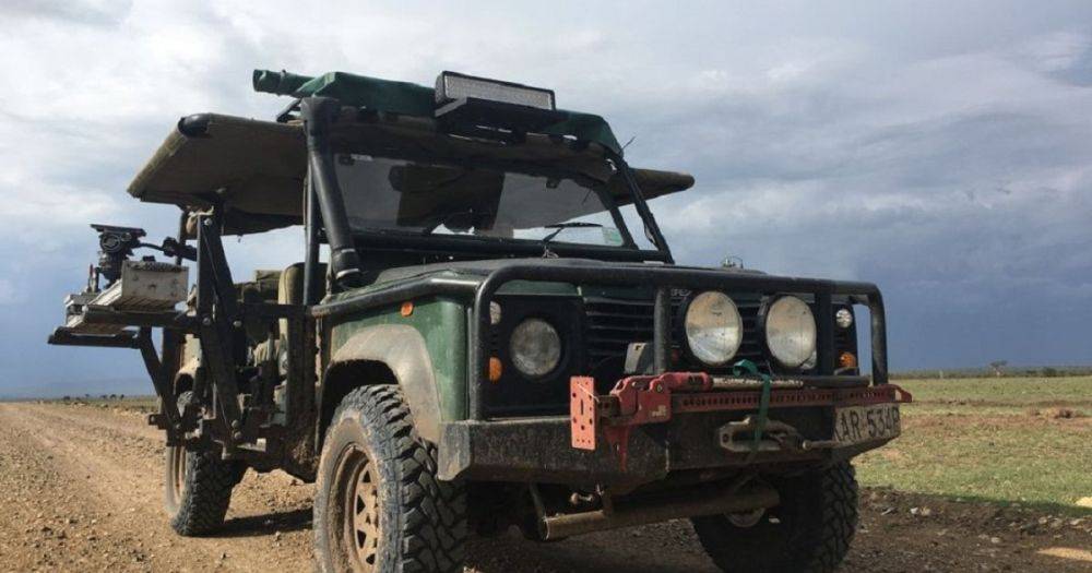 Land Rover Defender получил экстремальную версию с защитой от слонов (фото)