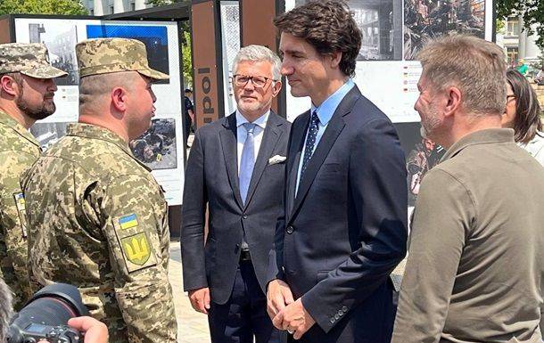 Премьер-министр Канады прибыл в Киев