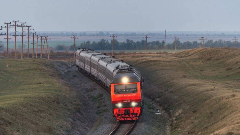 В Крыму произошёл взрыв на железнодорожных путях
