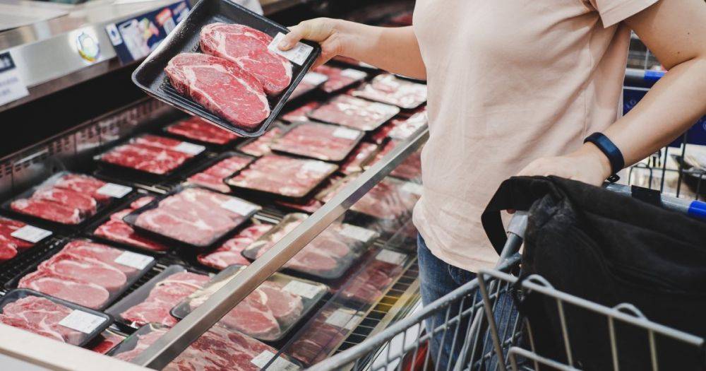 Мясо дороже, яйца дешевле: как летом будут меняться цены в Украине