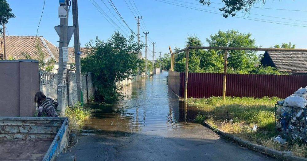 В Херсоне в один из затопленных районов запретят въезд: с чем это связано