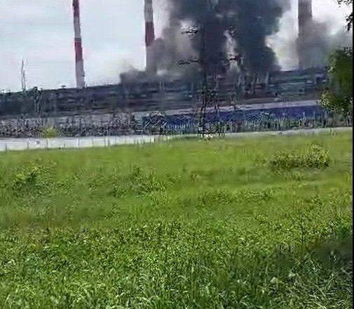 Вся крыша в огне: в ростовской области рф горит электростанция