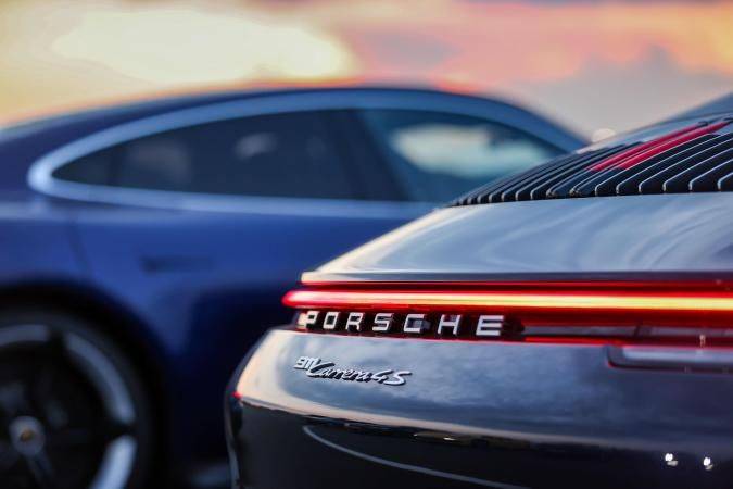 Porsche остается лидером среди люксовых брендов мира шестой год подряд