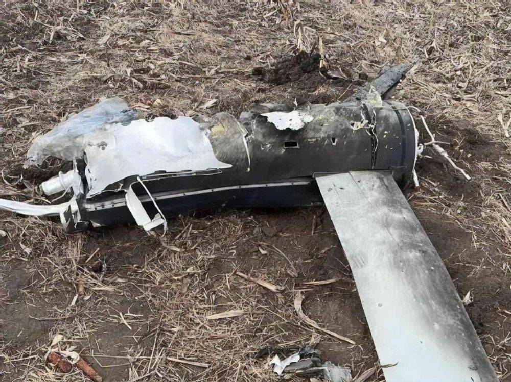 Оккупанты в прошедшие сутки били по Украине авиацией, ракетами и дронами, есть жертвы среди гражданских. Украинская авиация и артиллерия нанесли 30 ударов по врагу
