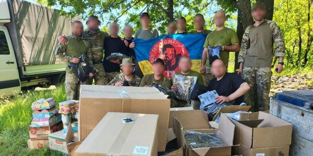 «Фундация Течия» и Олег Крот передали ВСУ одежды на 6 млн грн