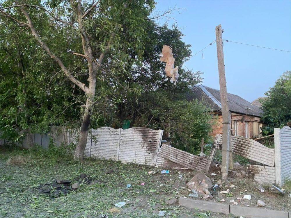 Россияне обстреляли Никопольский район, повреждены жилые дома и линии электропередач – ОВА