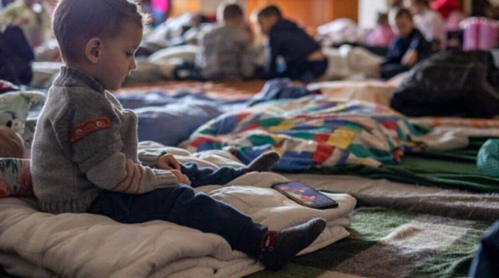 Оккупанты хотят депортировать из Запорожской области почти 300 детей – мэр Мелитополя