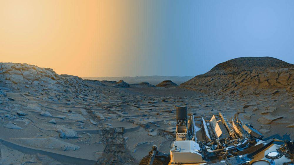 Как Марс выглядит днем и ночью - фото, сделанные марсоходом НАСА Curiosity