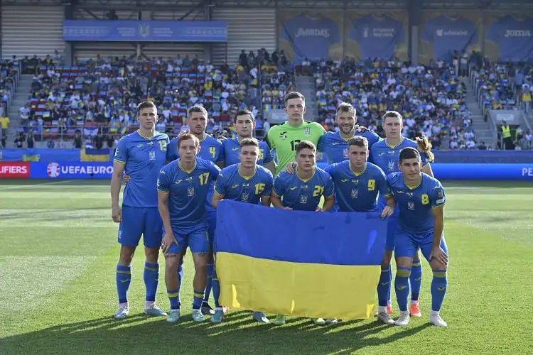 Сборная Украины вышла на второе место в отборочной группе на ЧЕ-2024