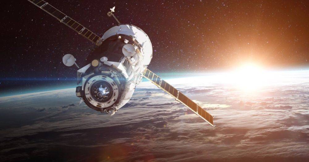 Китай запустит свой аналог интернета Starlink: 13 тыс. спутников выведут на орбиту