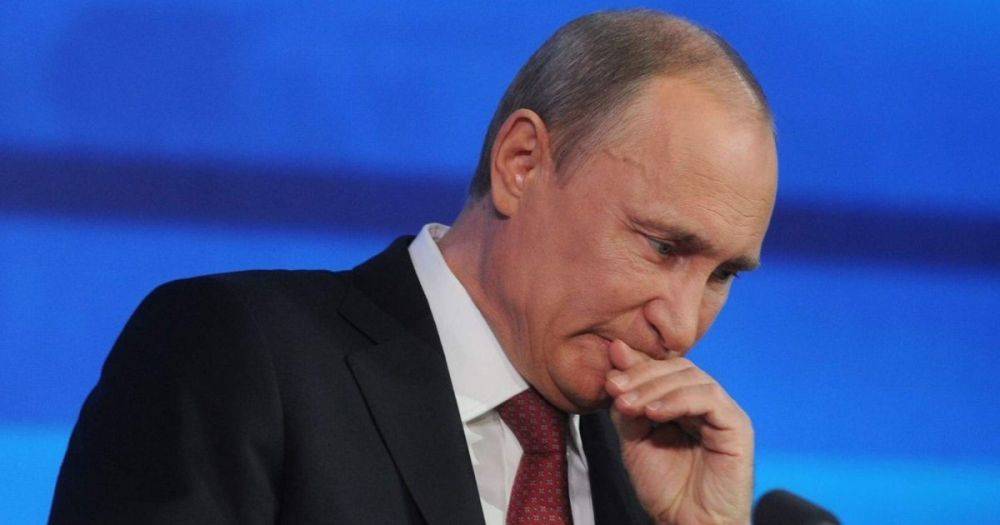 Модерировать выступление Путина на ПМЭФ побрезговал даже "любимец пропаганды" Карлсон, — СМИ