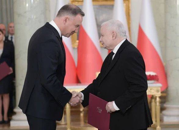 Президент Польши назначил Качиньского вице-премьером