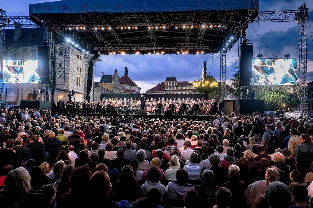 Сегодня в Праге состоится бесплатный оупен-эйр концерт Чешской филармонии