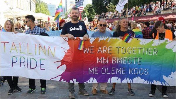 Эстония первой из стран Балтии узаконила однополые браки