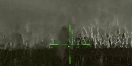Уничтожил с 420 метров. Сырский показал ювелирную работу украинского снайпера на Бахмутском направлении — видео