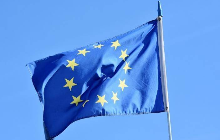 Вступление Украины в ЕС: посол Евросоюза посоветовал Украине вернуть е-декларирование
