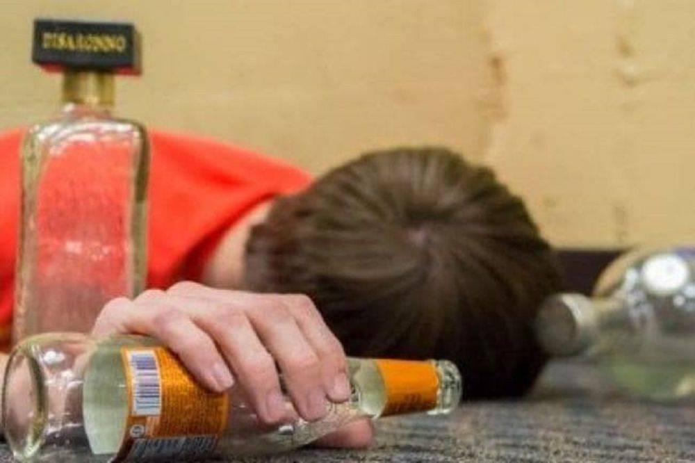 Трое одесских подростков отравились алкоголем в клубе | Новости Одессы