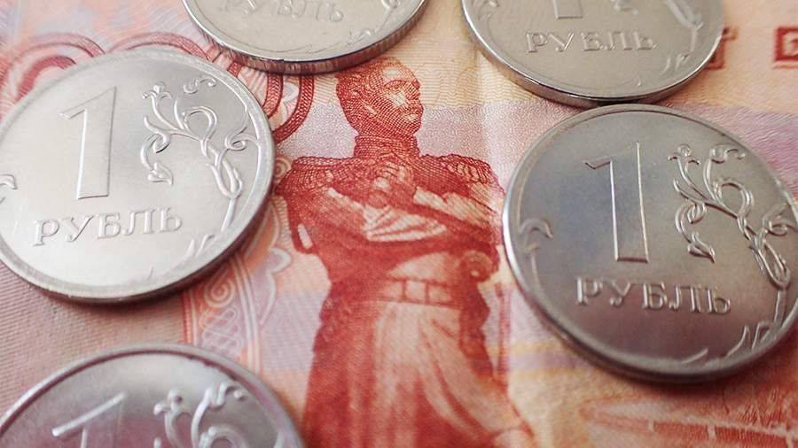 Объем наличных денег в обращении в России увеличился на 105,3 млрд рублей