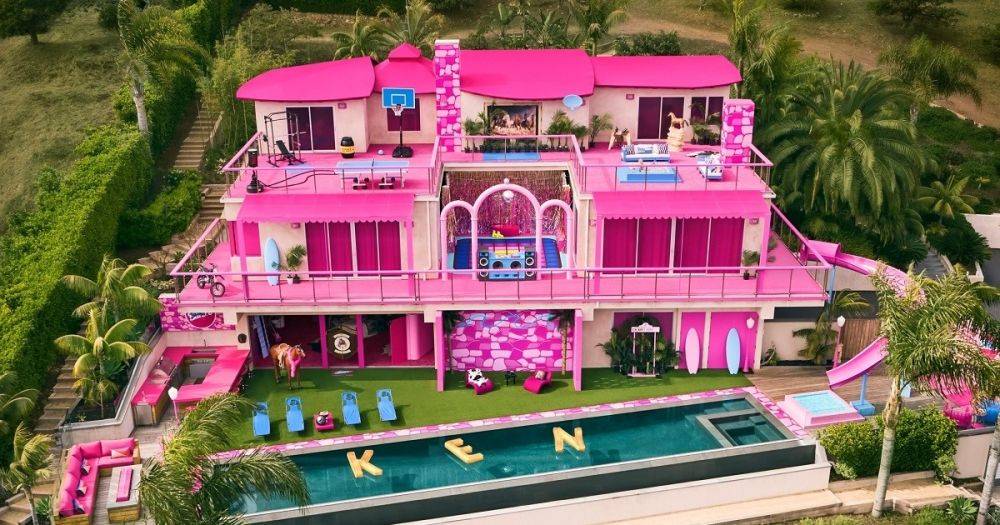 Промокампания набирает обороты: в Малибу можно арендовать розовый домик Барби