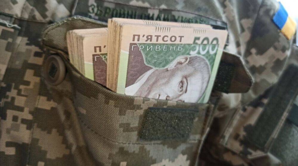 Рада приняла в целом законопроект о доплатах военным: какие суммы утвердили