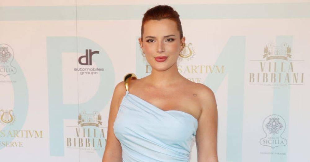Белла Торн в облегающем платье появилась на кинофестивале в Италии