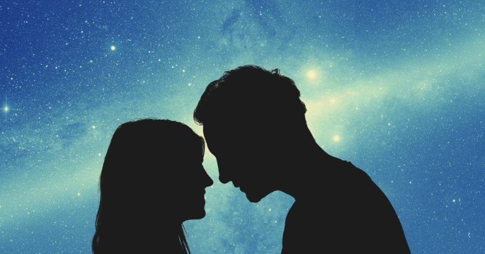 Романтический июль: кому из знаков Зодиака повезет в любви в июле 2023 года