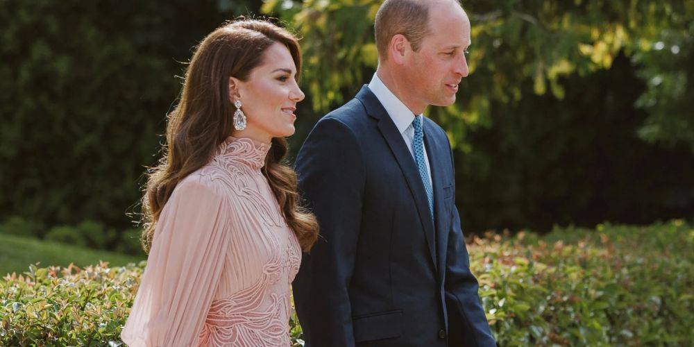 «Узелки любви». Кейт Миддлтон посетила свадебный банкет наследного принца Иордании в тиаре принцессы Дианы