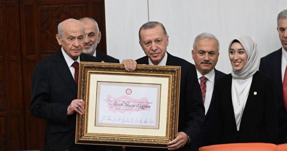 Новый-старый президент Турции официально вступил в должность
