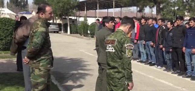 В Таджикистане составлен список уклонистов, им грозят штрафы и лишение свободы