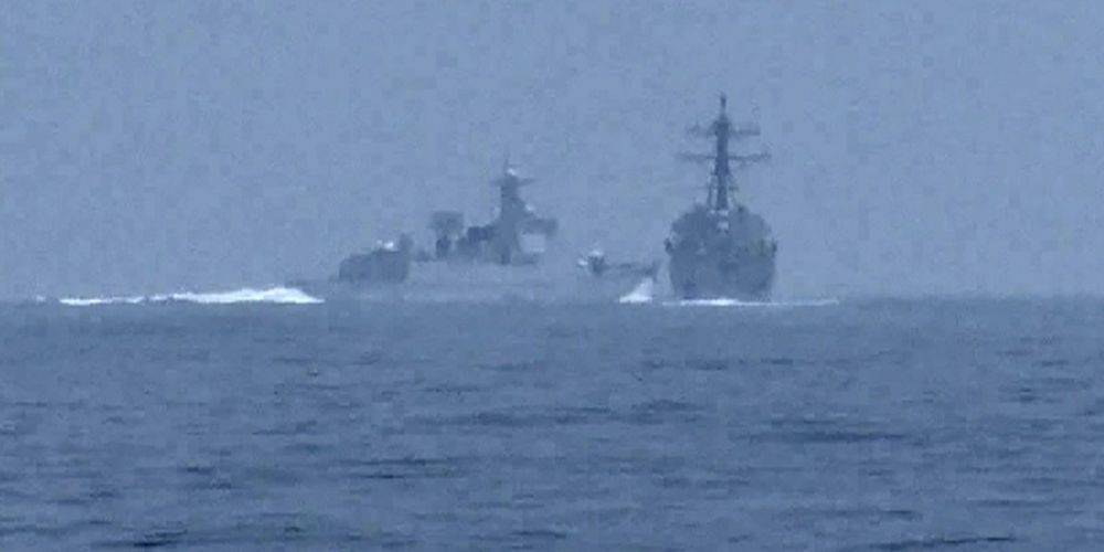 В Тайваньском проливе произошел опасный инцидент между военными кораблями США и Китая — СМИ