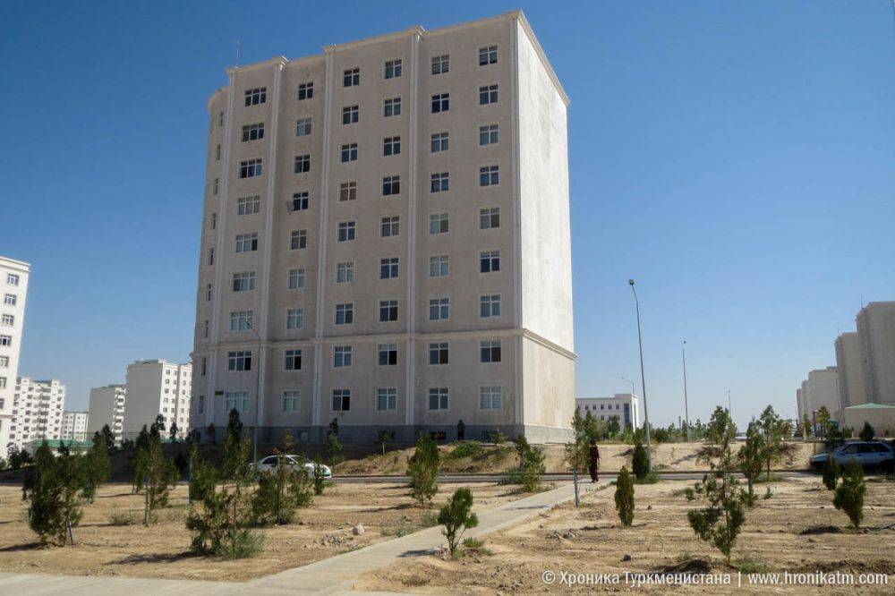 В жилмассиве Пархат-7 Ашхабада построят 10 многоэтажек для сотрудников министерств