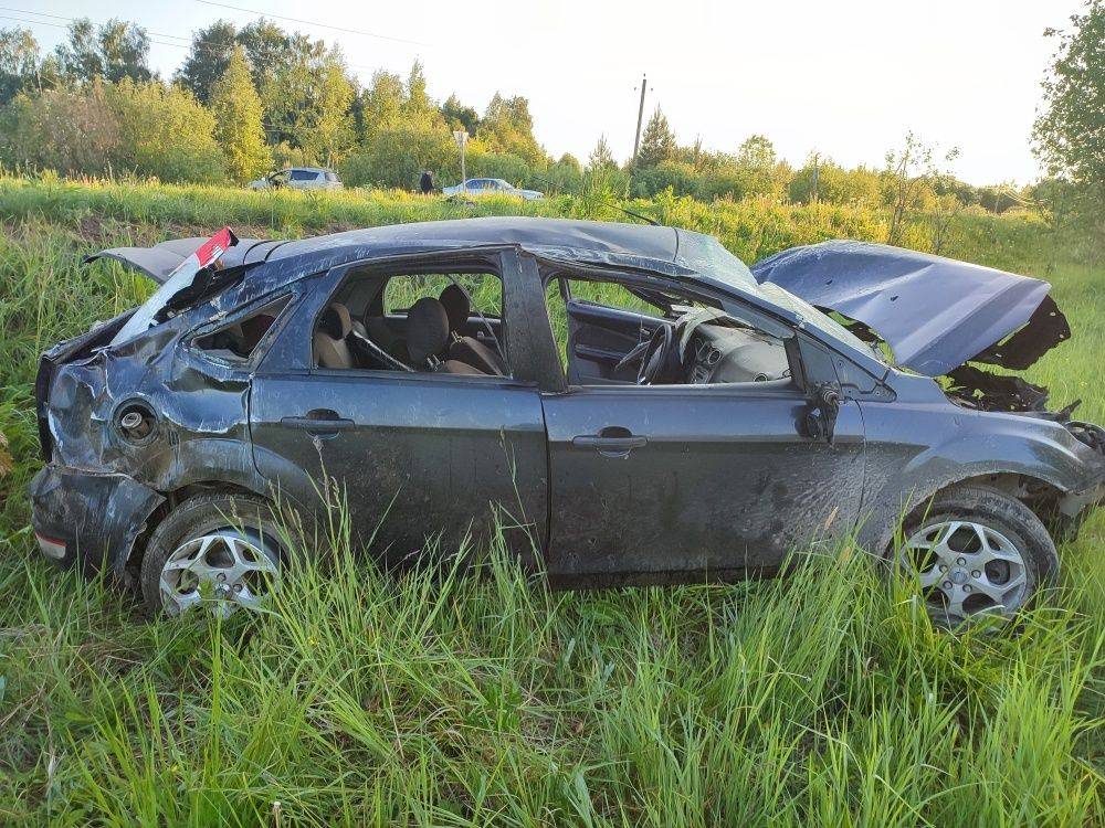 Трое непристегнутых пассажиров пострадали в ДТП в Тверской области