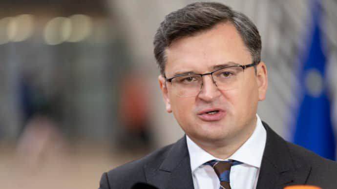 Кулеба: Вильнюс должен "подтянуть" НАТО к реальности, решение Бухареста от нее максимально оторвано